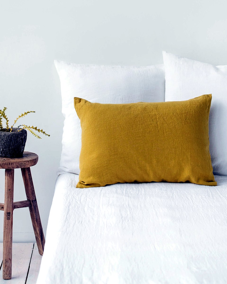 MagicLinen Linen Pillowcase — Moss Yellow (US Standard)